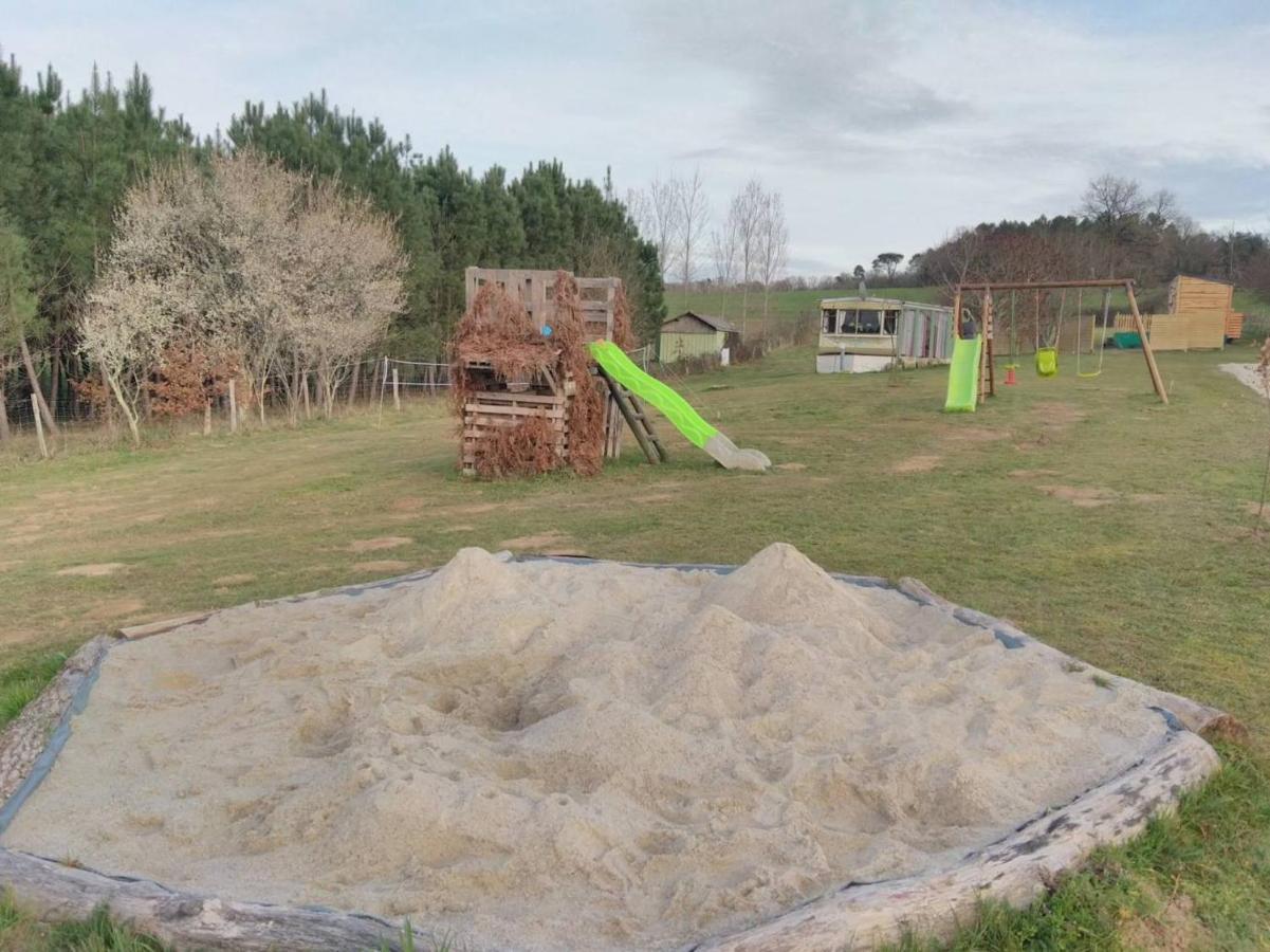 Tiny House Guest House Saint-Vallier  ภายนอก รูปภาพ
