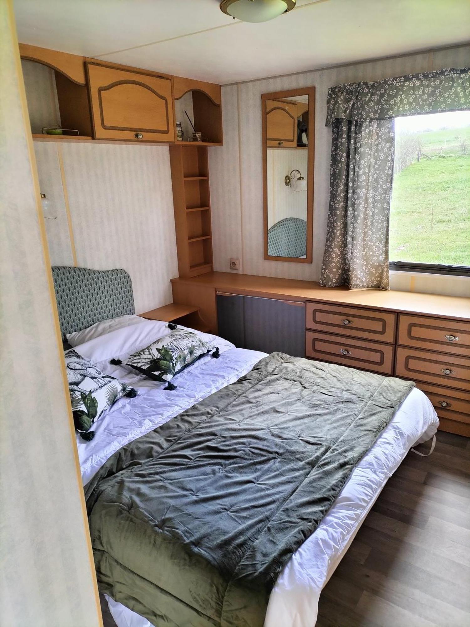Tiny House Guest House Saint-Vallier  ภายนอก รูปภาพ