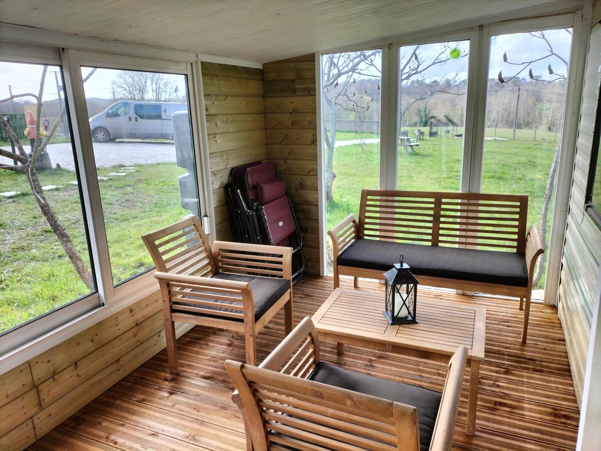 Tiny House Guest House Saint-Vallier  ภายนอก รูปภาพ
