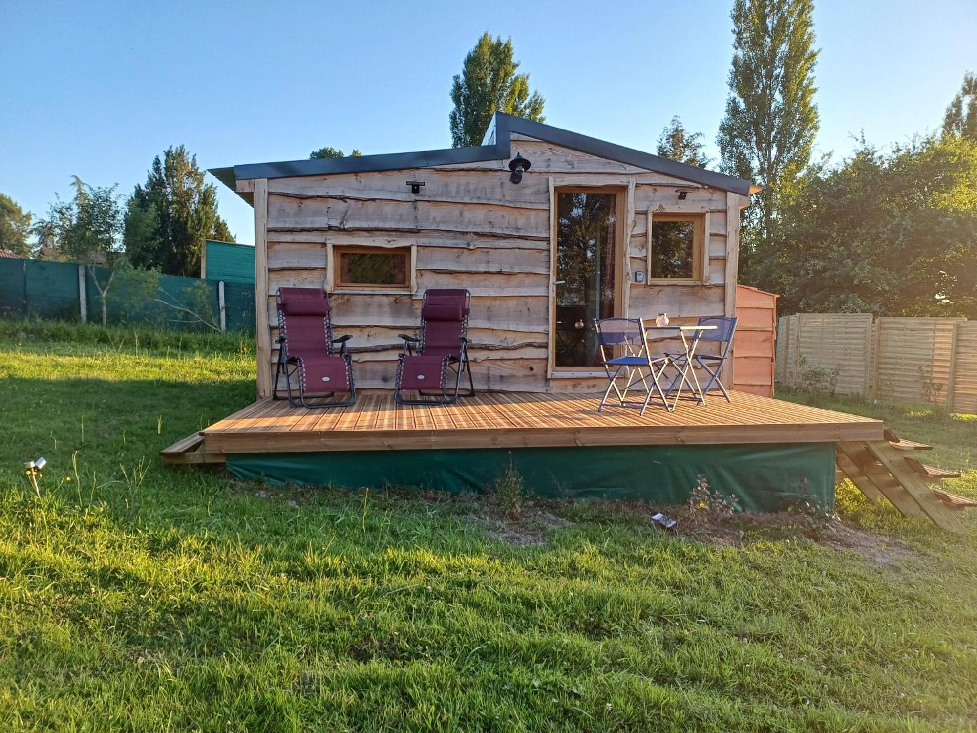 Tiny House Guest House Saint-Vallier  ภายนอก รูปภาพ